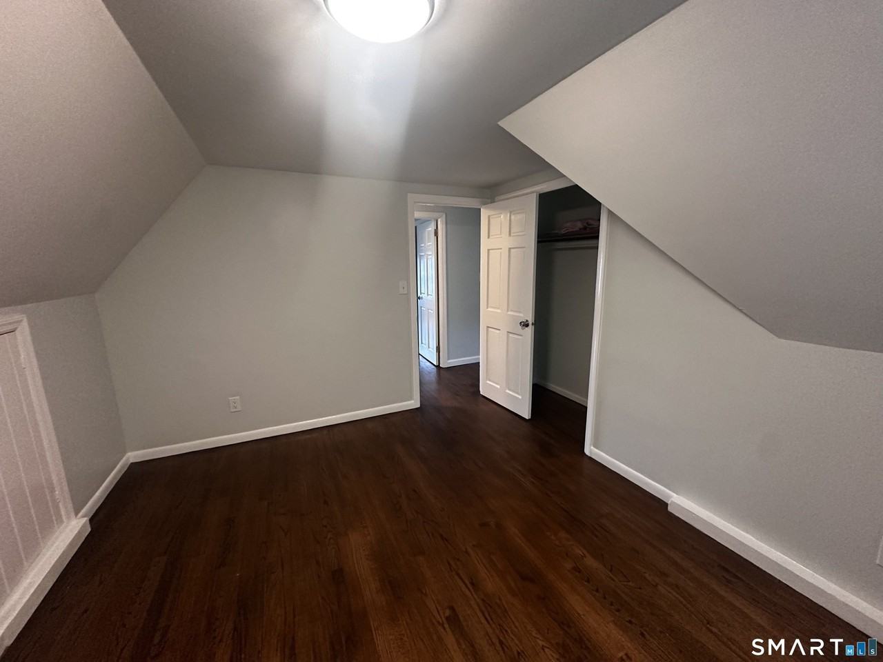 138 Warren St - Photo 4 of 9