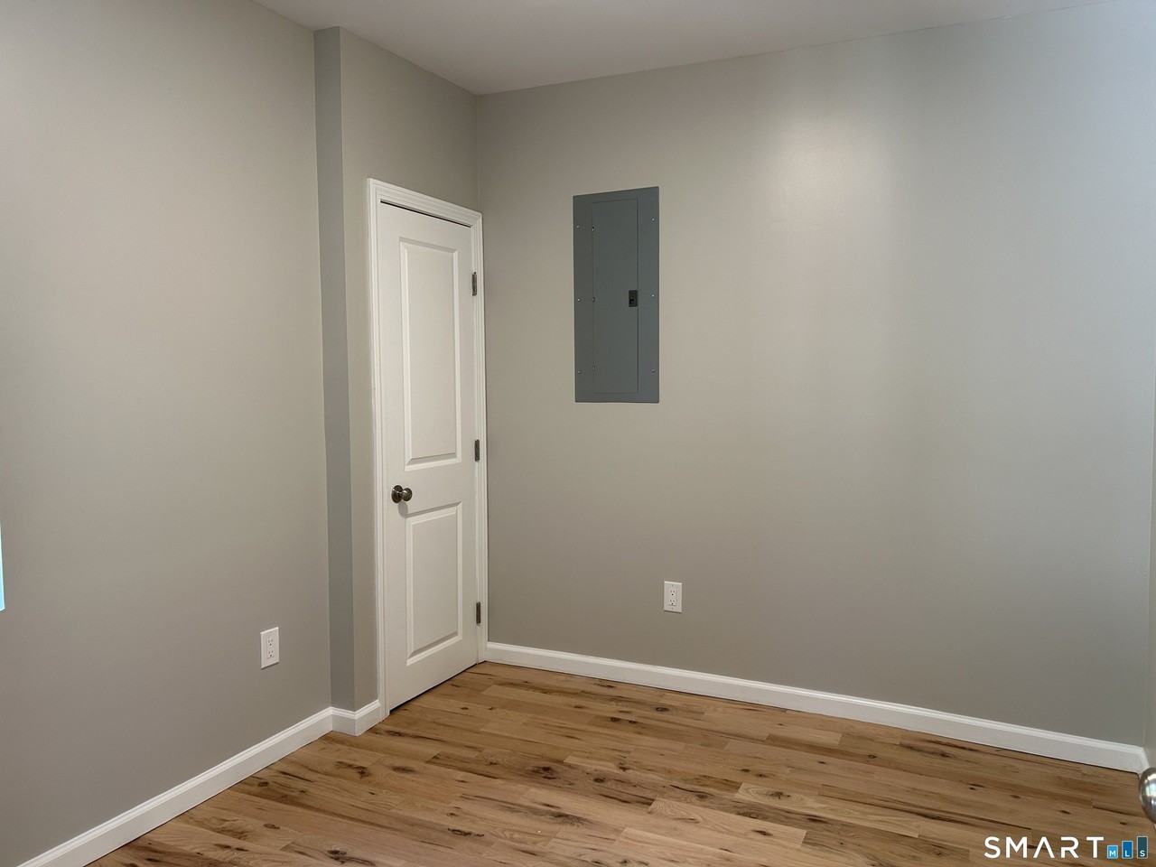 6 Beech Dr #1 - Photo 5 of 17