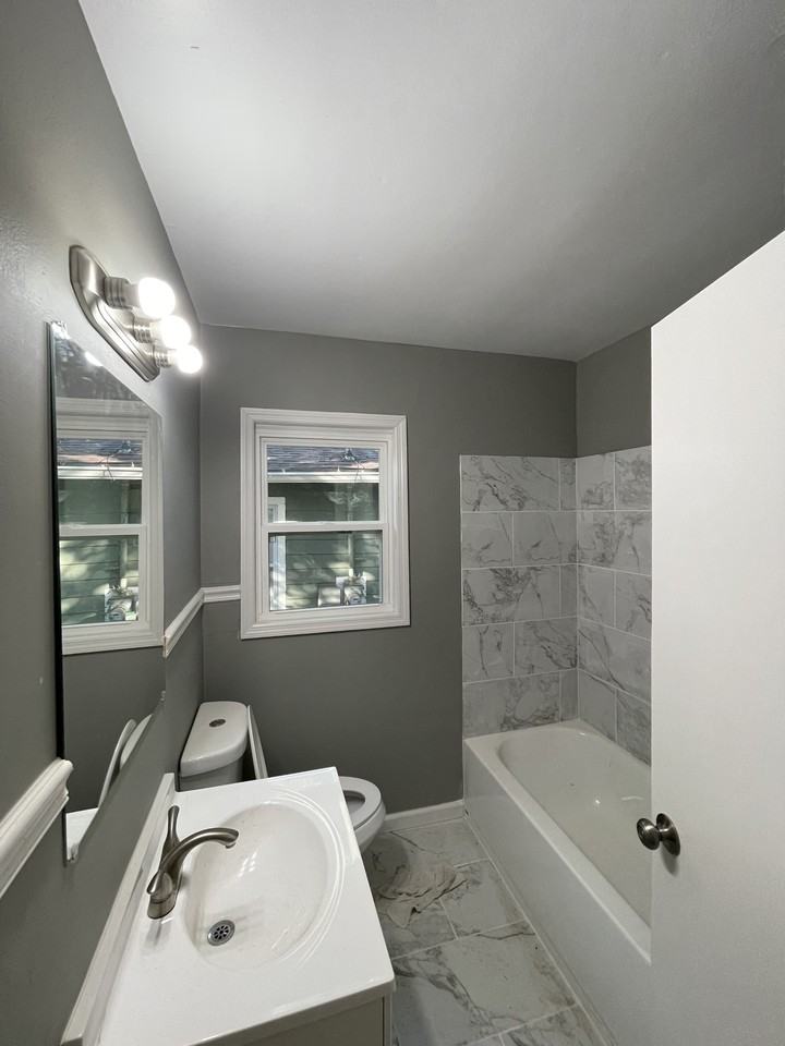 4017 6th Ave #1 - Photo 5 of 14