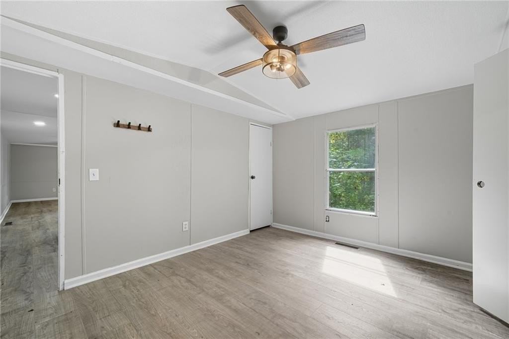 330 Hyde Rd - Photo 7 of 19