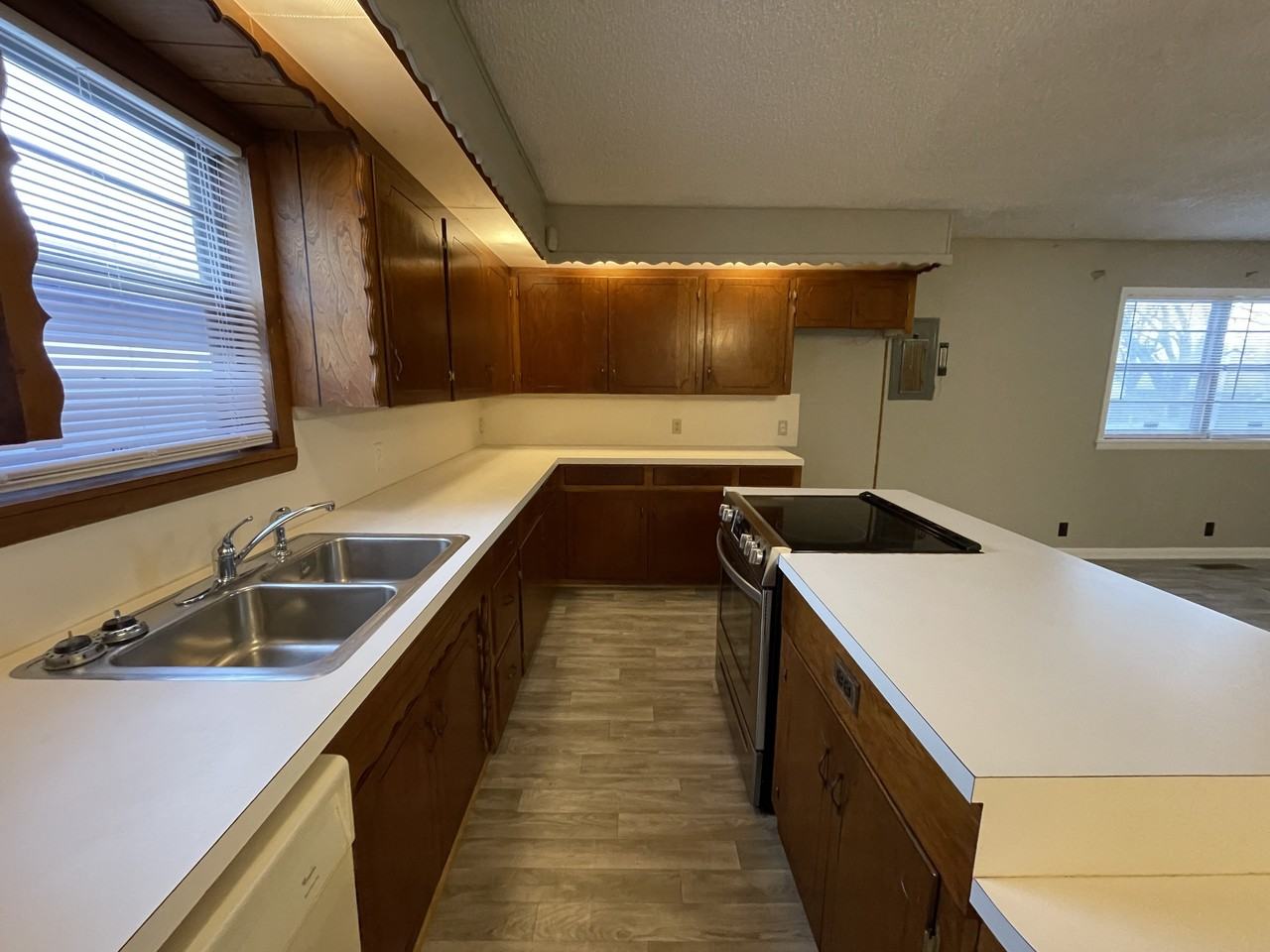 705 Cherry St #1 - Photo 6 of 27