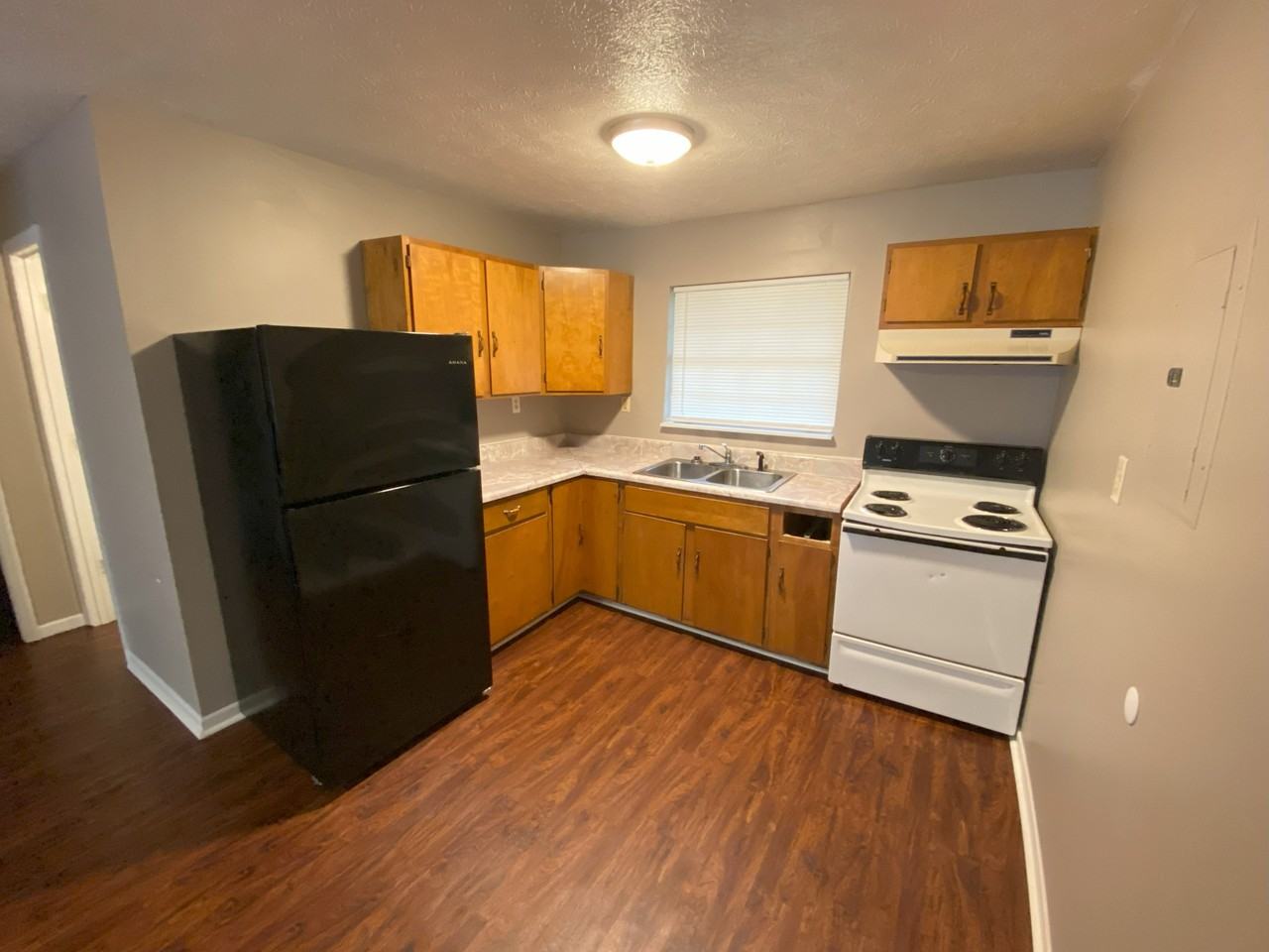 208 Waltham Pl #208 - Photo 3 of 9