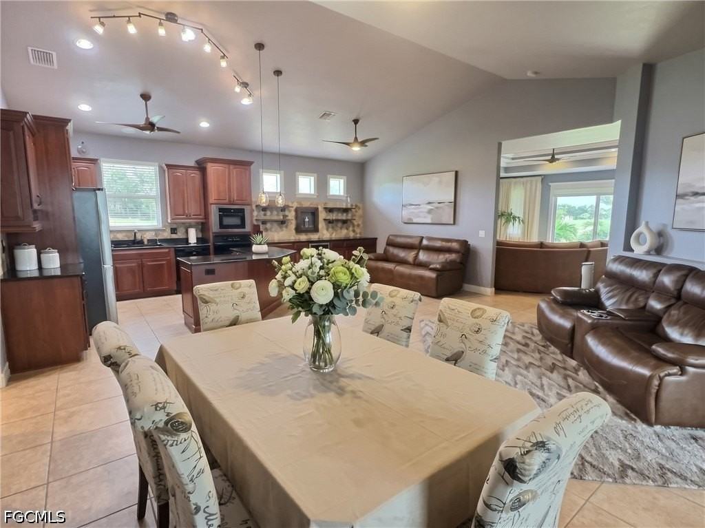 2911 Nw 14th Ter - Photo 5 of 15