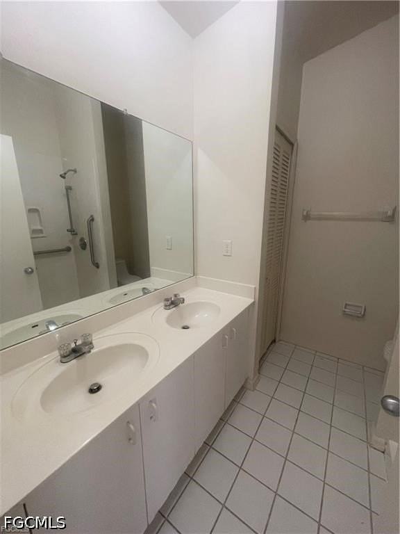 5012 Chiquita Blvd S - Photo 5 of 8