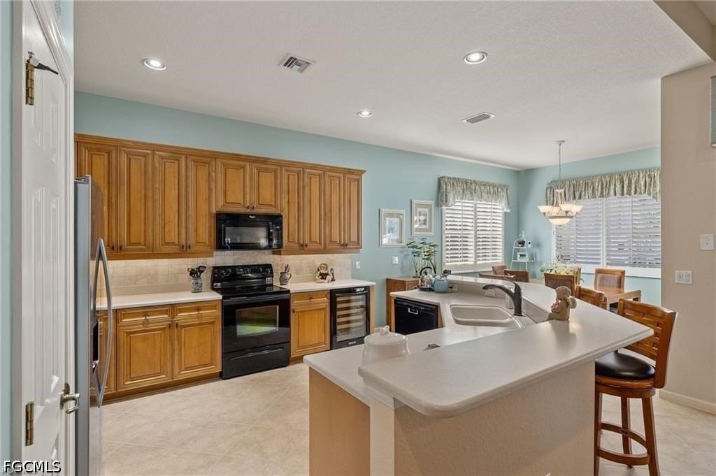 8872 King Henry Ct - Photo 4 of 18