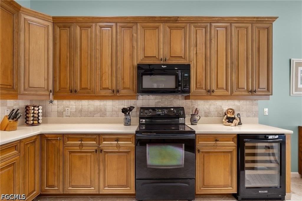 8872 King Henry Ct - Photo 5 of 18