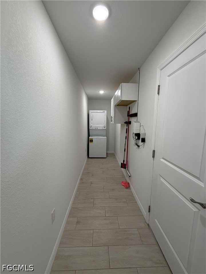4034 Ne 9th Pl - Photo 7 of 17