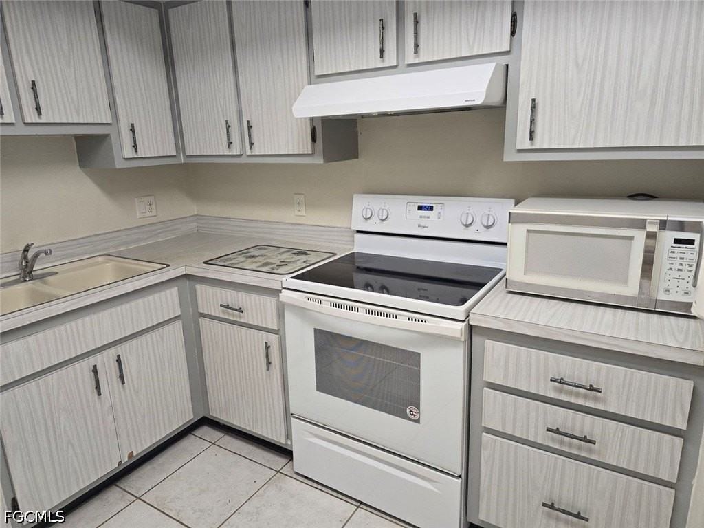 3815 Se 15th Pl #2 - Photo 7 of 21