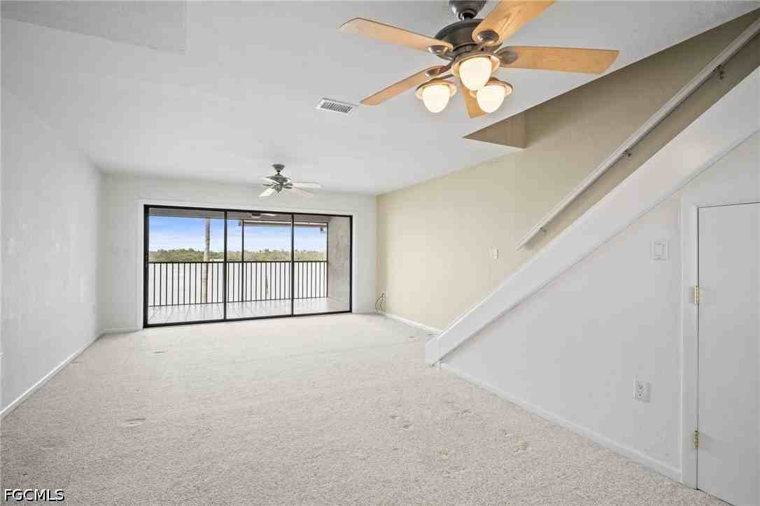 894 Buttonwood Dr #215 - Photo 4 of 35