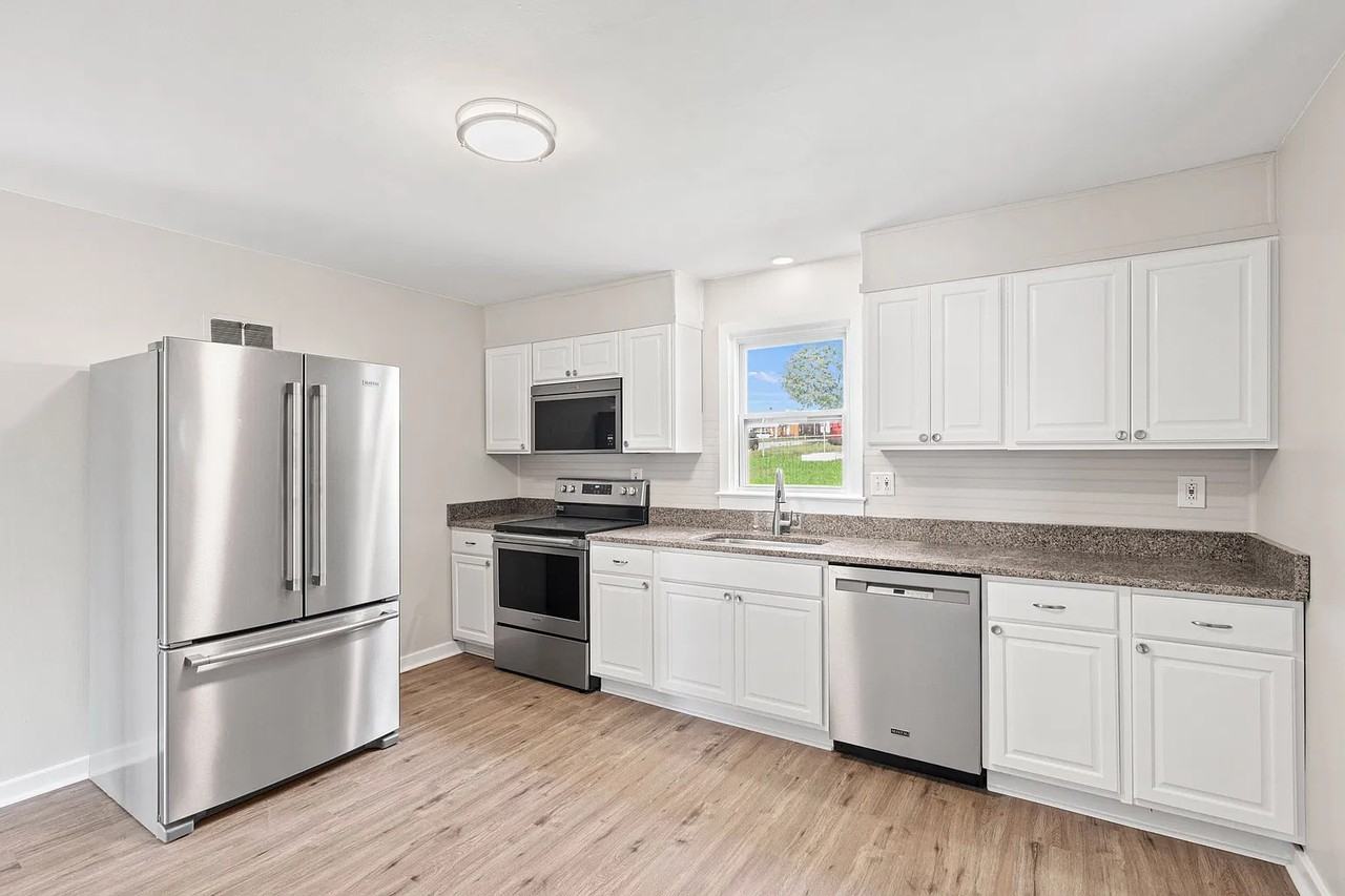 4916 Wyoming Ave #1 - Photo 3 of 19