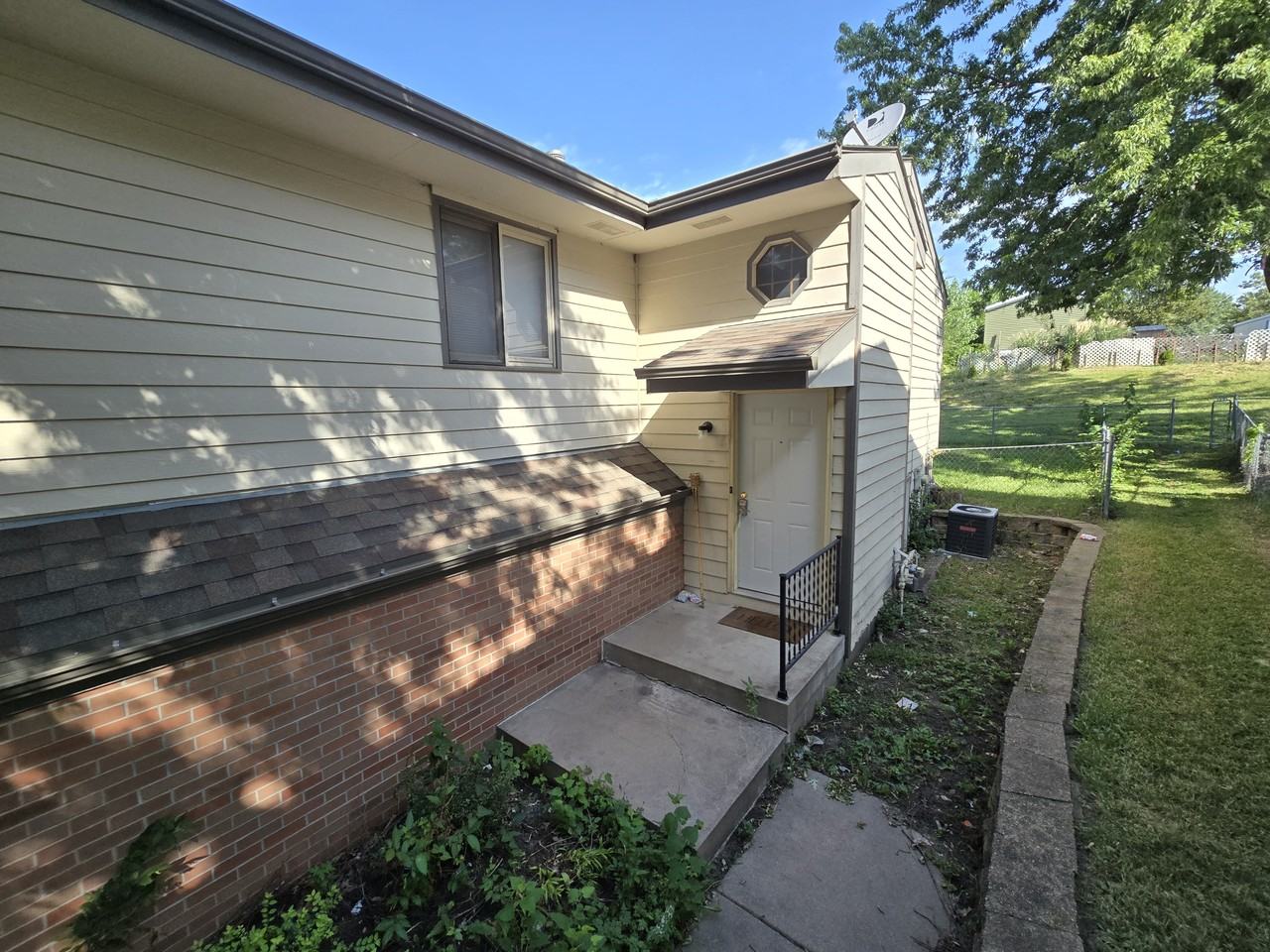 620 Oregon Trl #1 - Photo 2 of 15