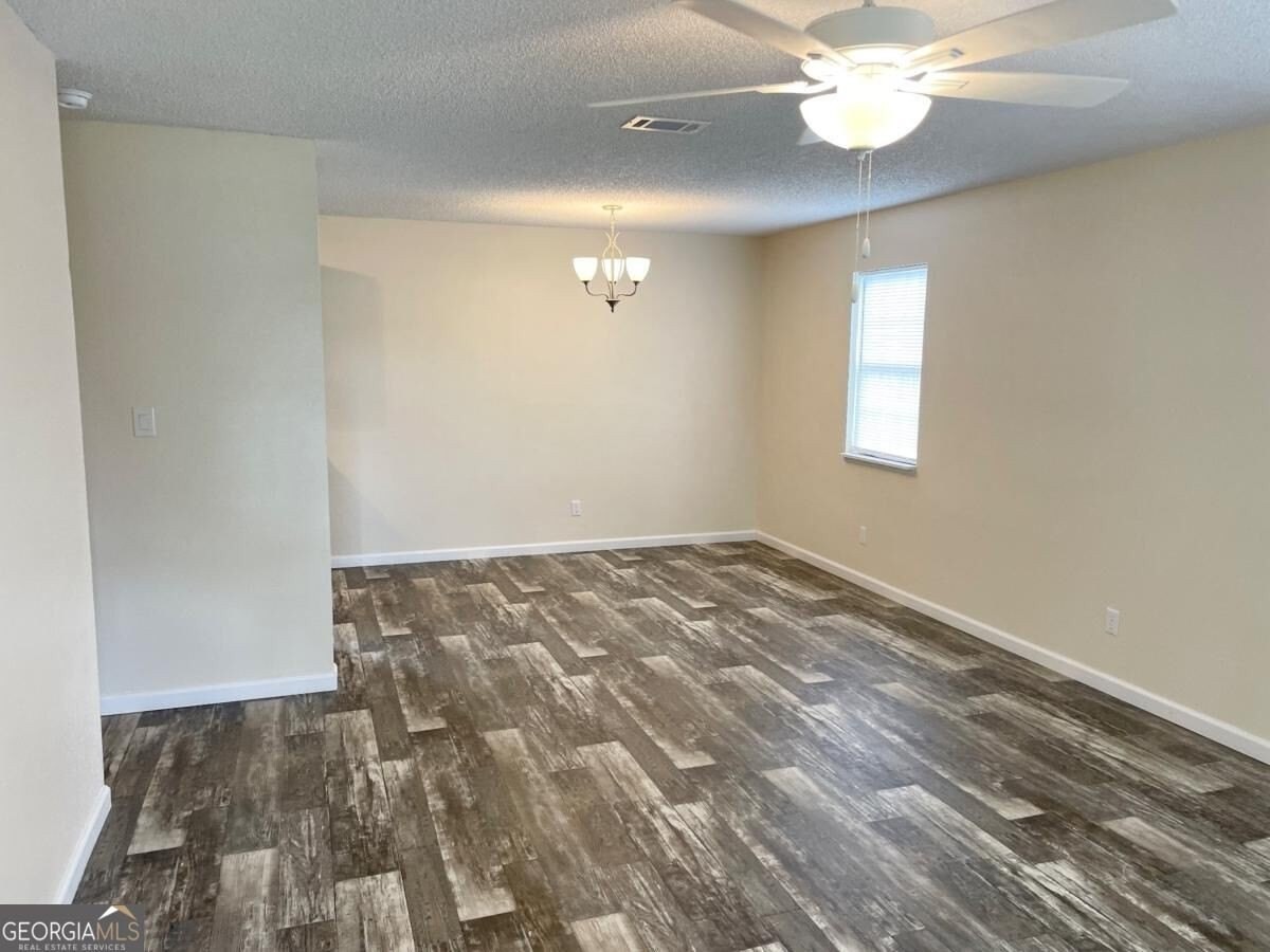 241 Mary M Bethune Dr - Photo 5 of 18