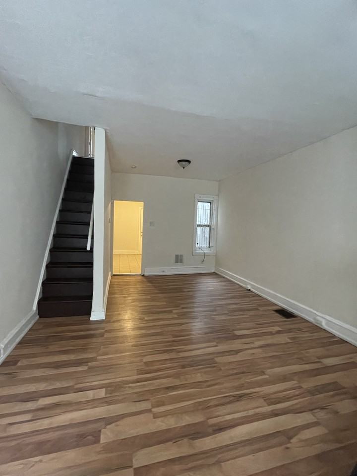 4452 N Gratz St #1 - Photo 2 of 8