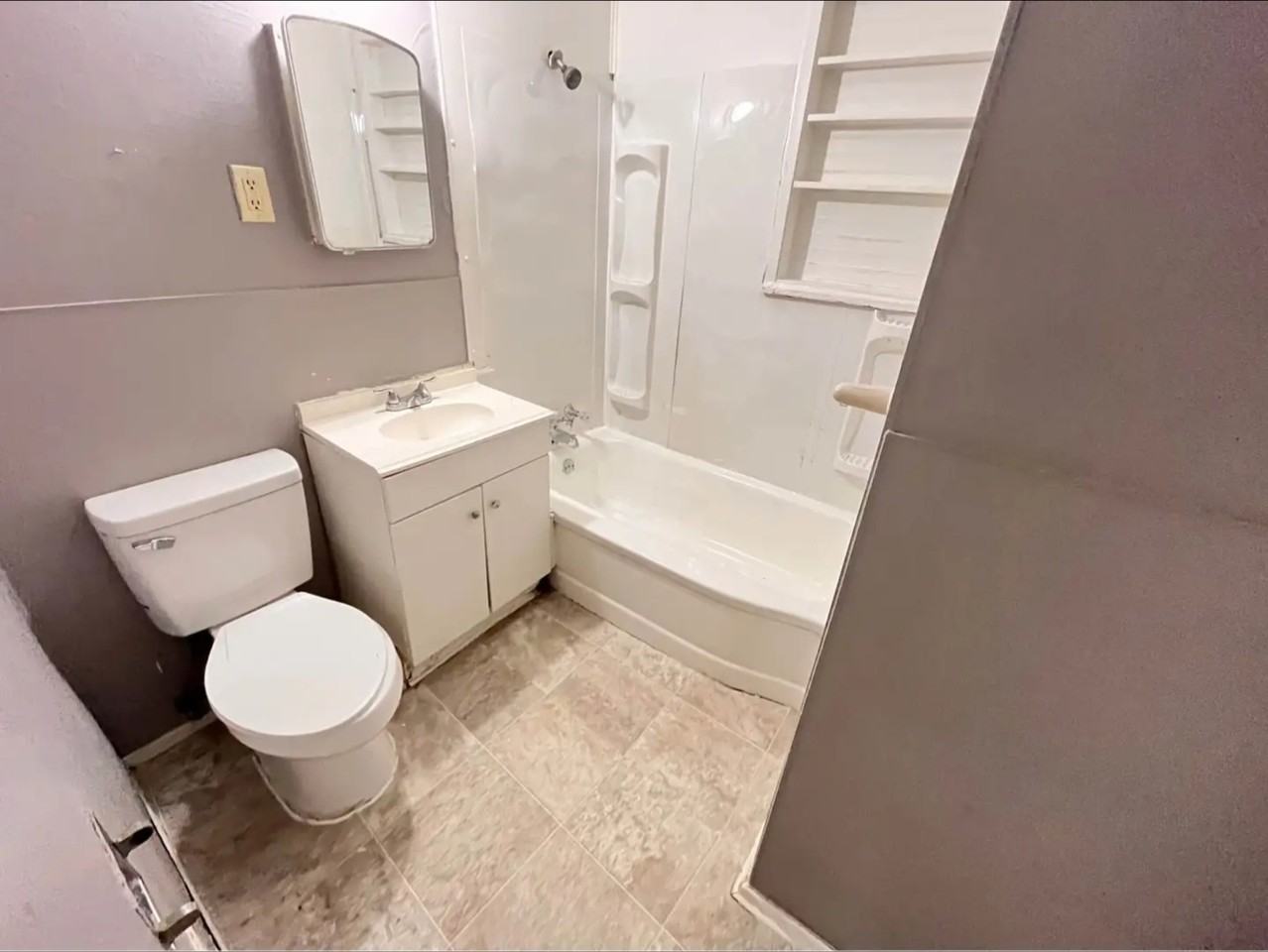 736 Vincent Ave Ne #0 - Photo 6 of 6