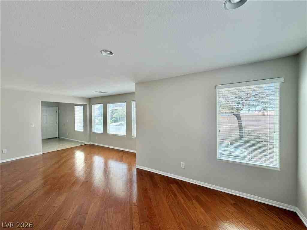 6435 Sean Creek St - Photo 2 of 23