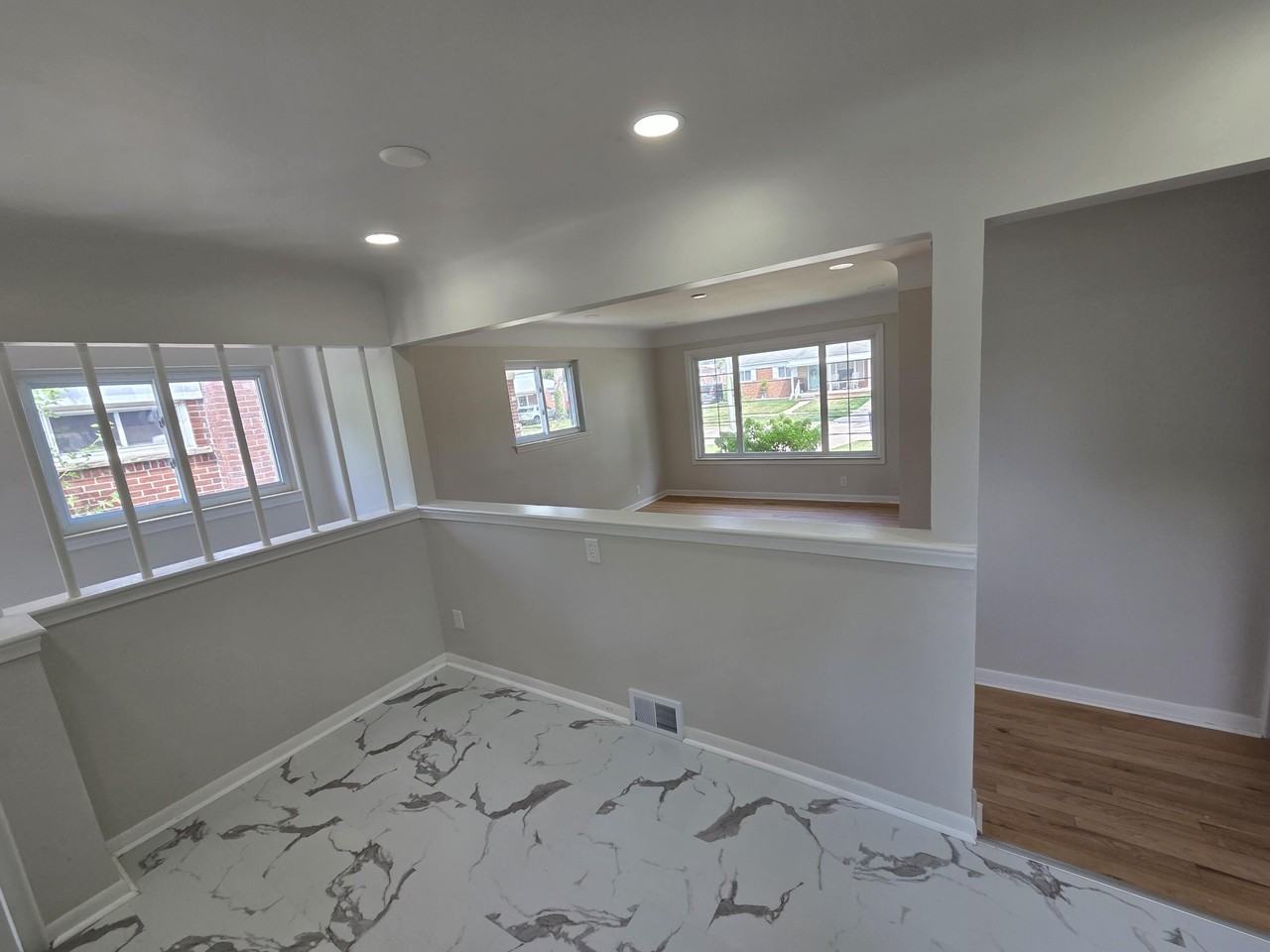 29215 Badelt St - Photo 5 of 24