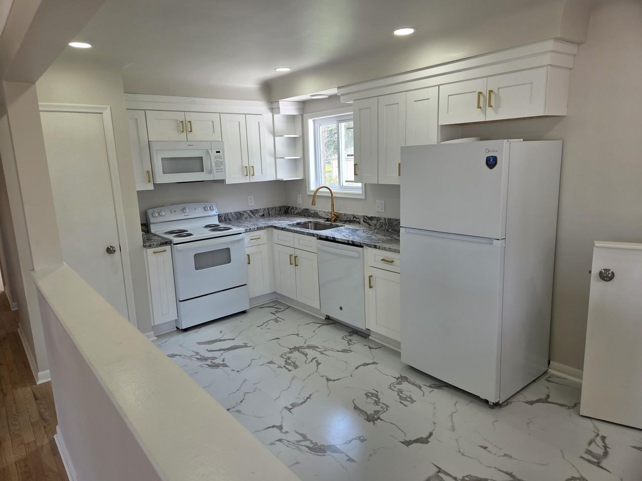 29215 Badelt St - Photo 7 of 24