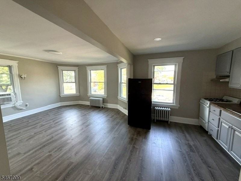 20 Maple Ave #2 - Photo 3 of 11