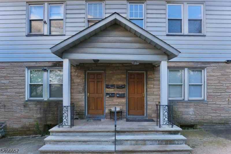1132 Saint Louis Ave #2R - Photo 2 of 16