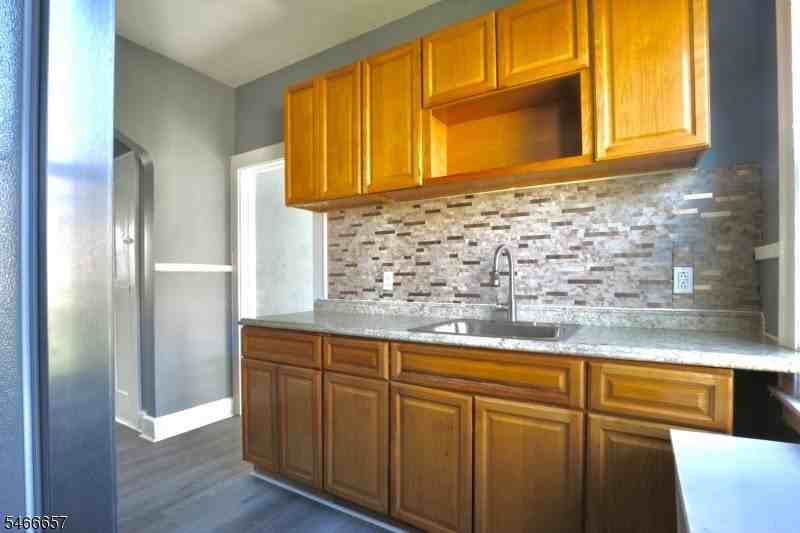 1132 Saint Louis Ave #2R - Photo 4 of 16