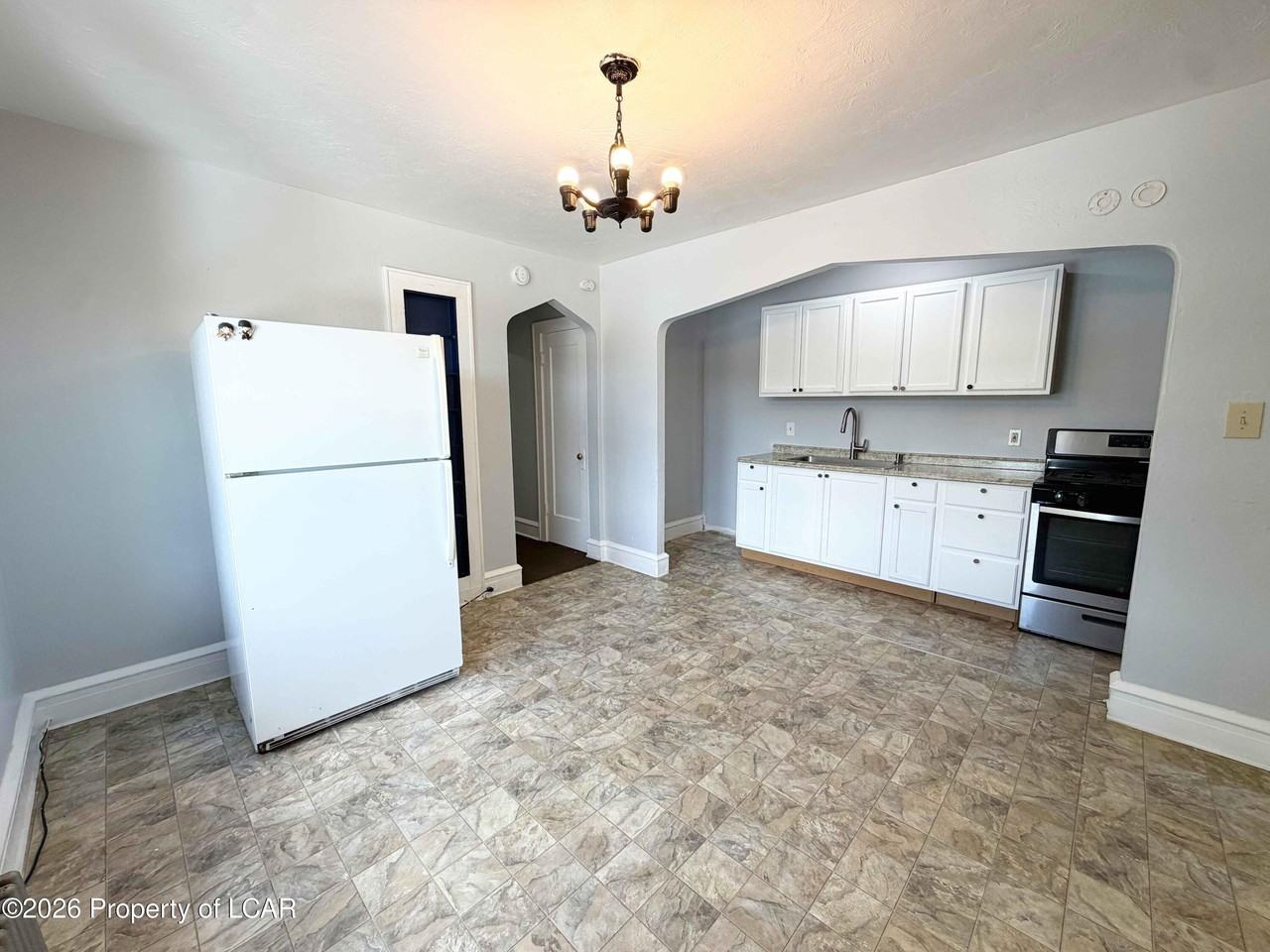 371 Blackman St #2 - Photo 3 of 8