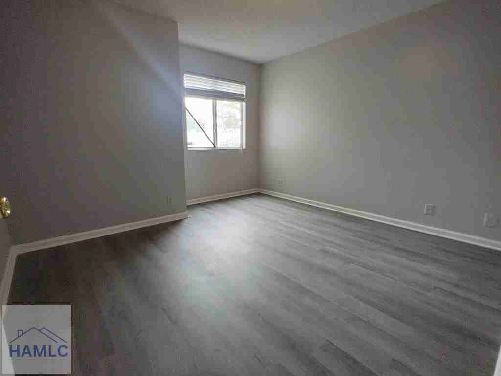 910 Brett Dr Apt 81 - Photo 2 of 13