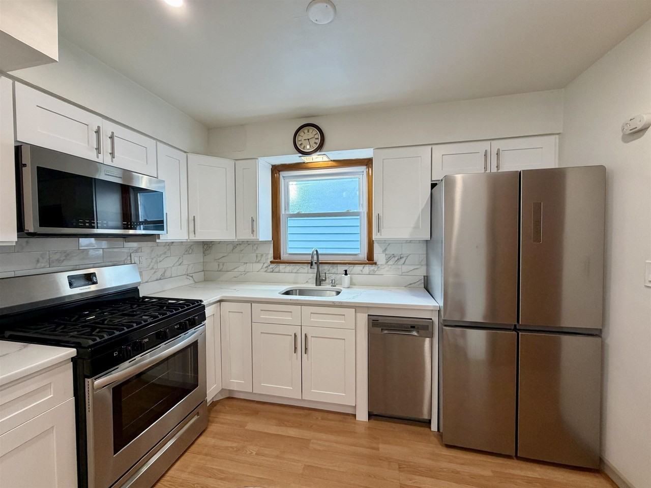 461 Liberty Ave - Photo 3 of 20