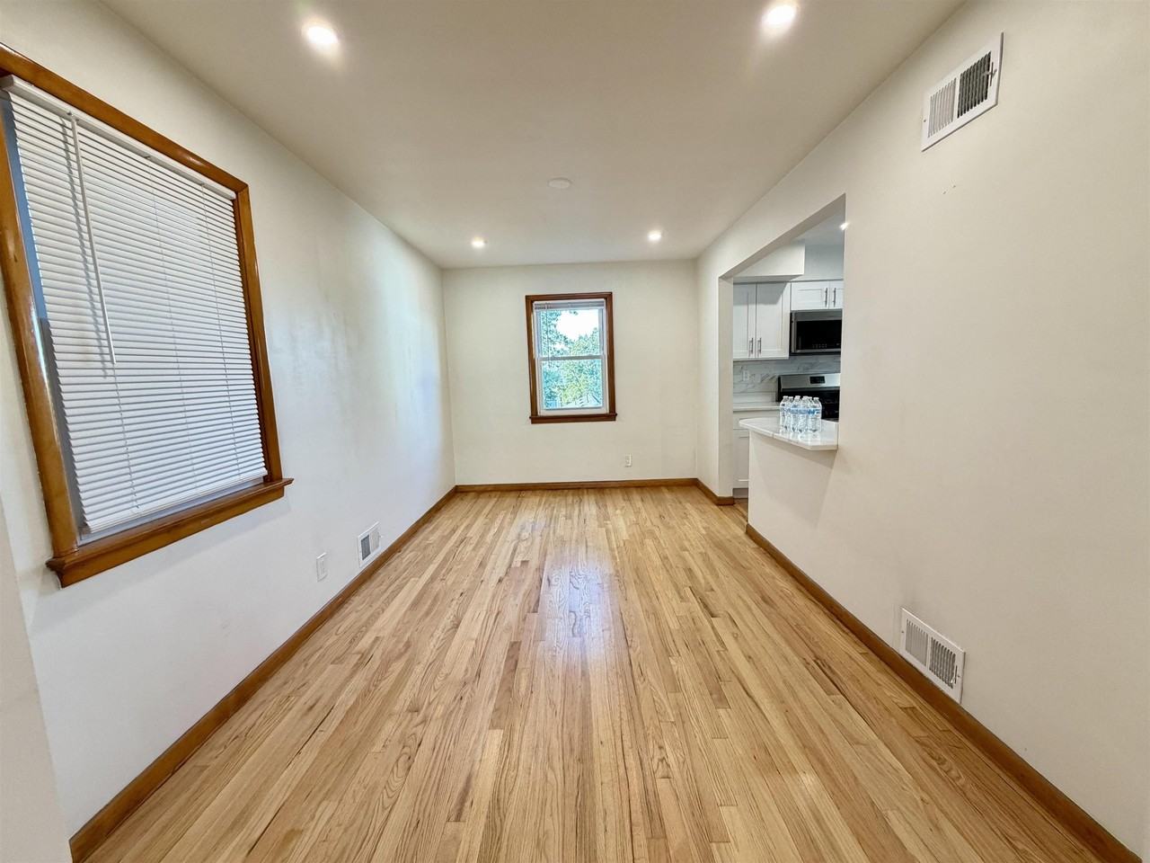 461 Liberty Ave - Photo 6 of 20