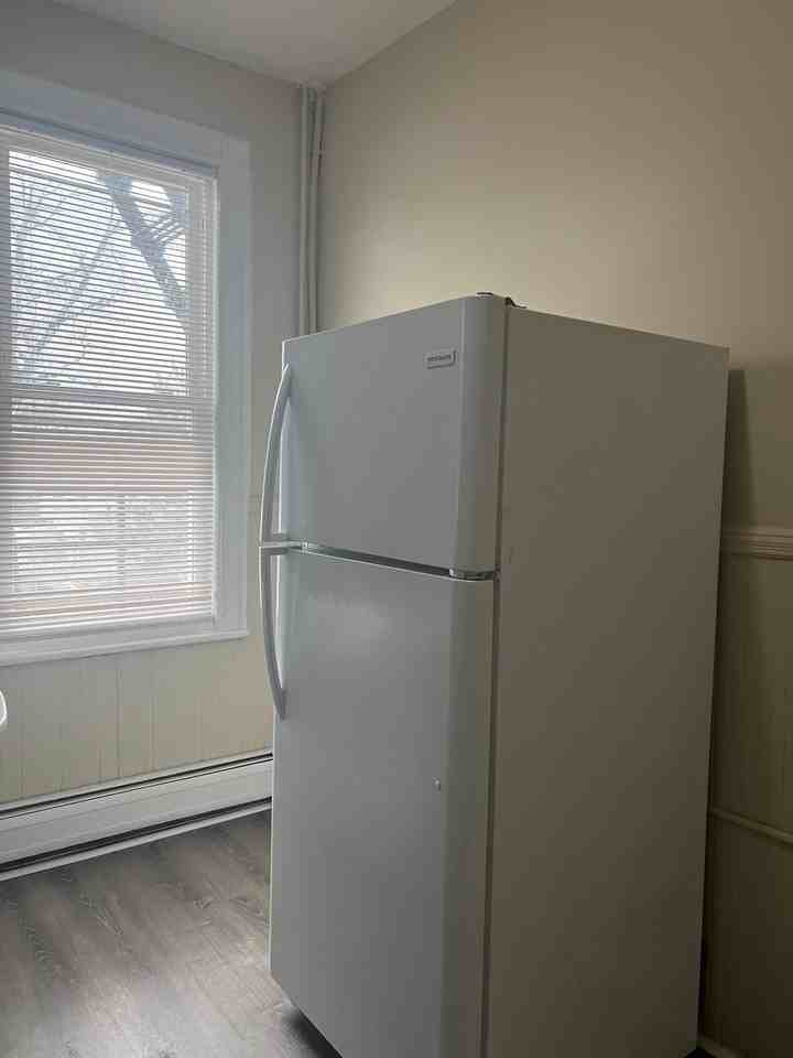 31 Carlton Ave #5 - Photo 4 of 16