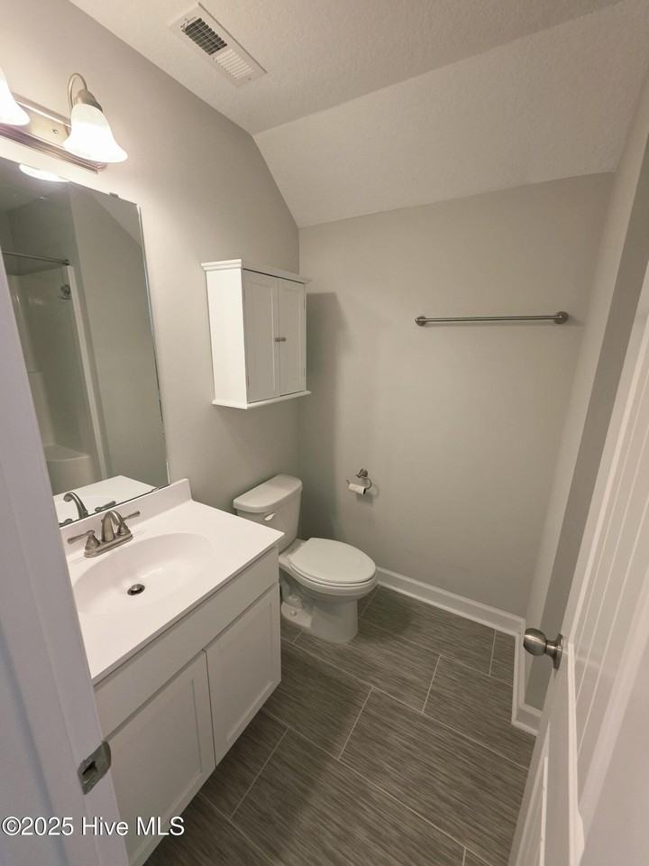 1106 Carteret Manor Dr - Photo 3 of 35