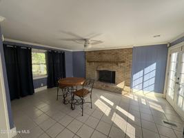 featured image of 1404 Mcarthur Ave