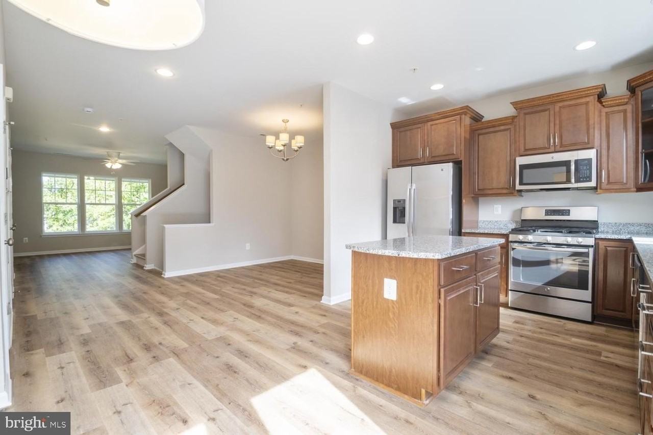 1132 Red Hawk Way - Photo 2 of 27