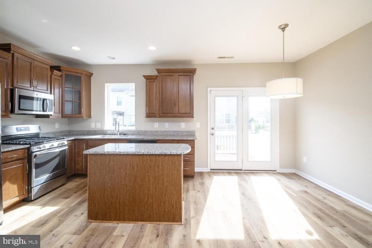 1132 Red Hawk Way - Photo 5 of 27