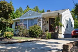 823 Moncure St - Photo 1 of 1