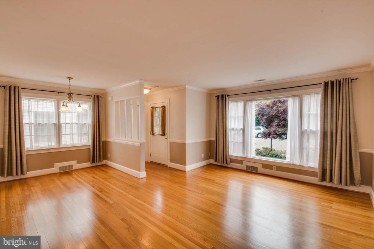 823 Moncure St - Photo 2 of 27