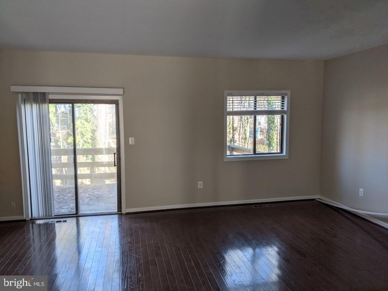 5821 Jacksons Oak Ct - Photo 4 of 13