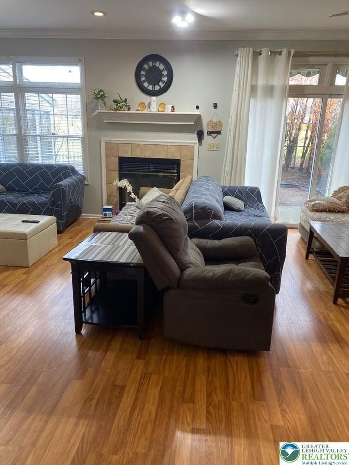 1657 Harding Cir - Photo 5 of 16