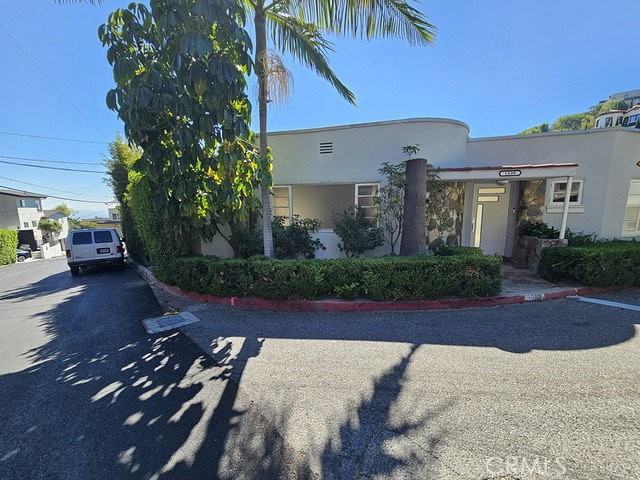 1599 Sunset Plaza Dr - Photo 2 of 8