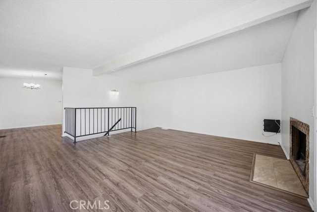 814 3rd St - Photo 7 of 8