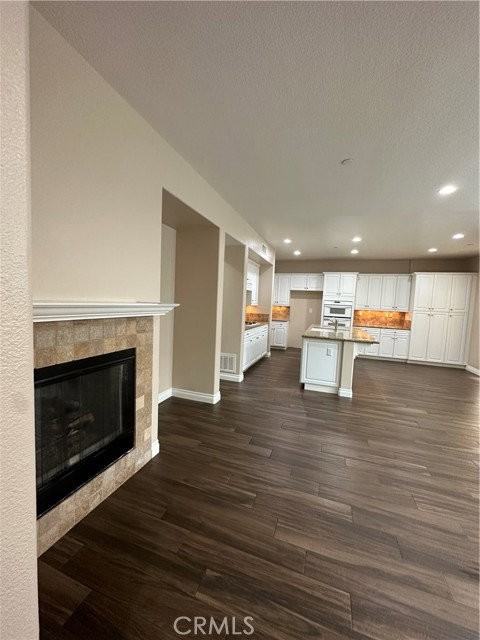 8296 E Loftwood Ln - Photo 2 of 8