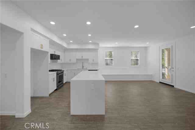 435 Mallorca Ln - Photo 7 of 8