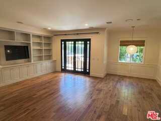 4309 Shadyglade Ave - Photo 3 of 8