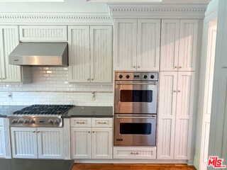 4309 Shadyglade Ave - Photo 4 of 8