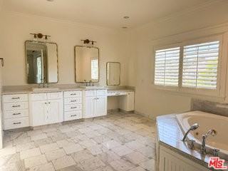 4309 Shadyglade Ave - Photo 6 of 8