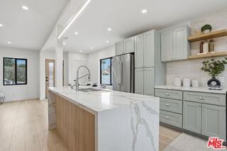 7530 Gaviota Ave - Photo 7 of 8