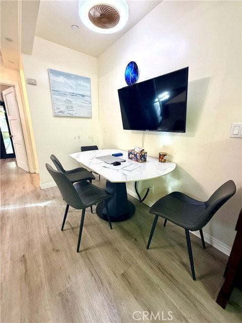 159 W Glendon Way #A - Photo 6 of 8