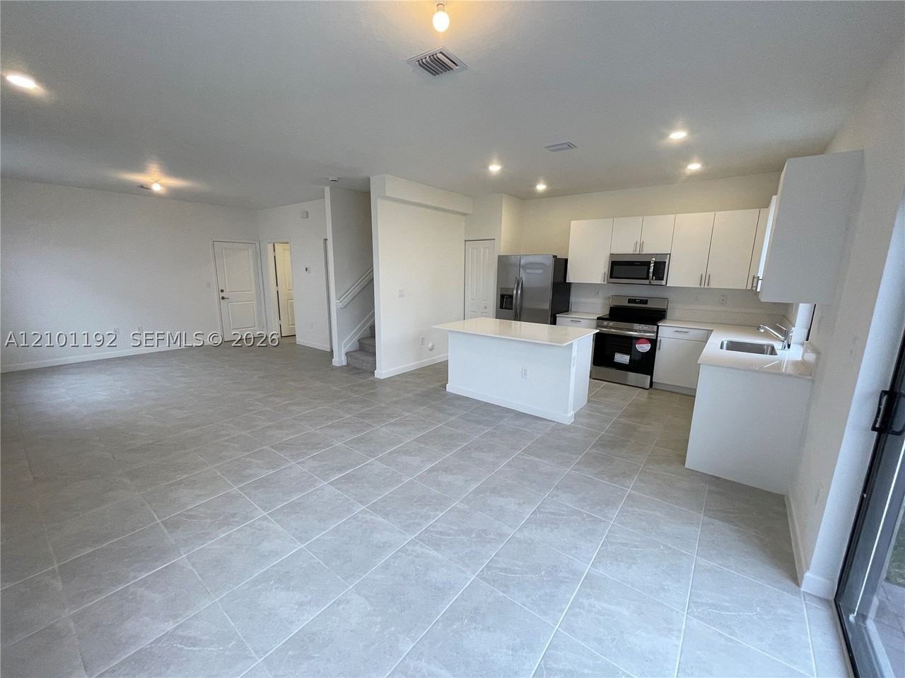 23087 Sw 131st Ave #23087 - Photo 4 of 31