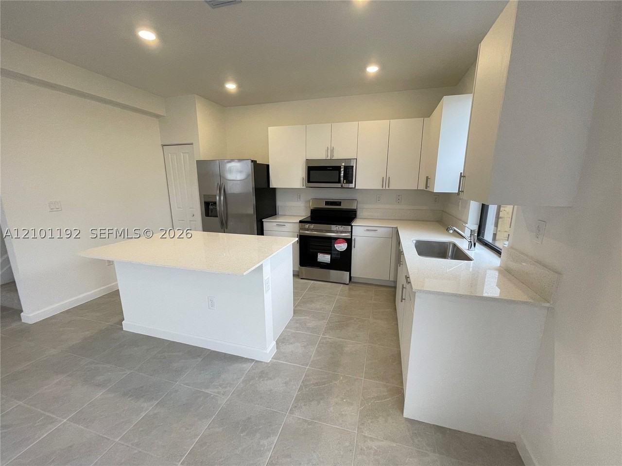 23087 Sw 131st Ave #23087 - Photo 5 of 31