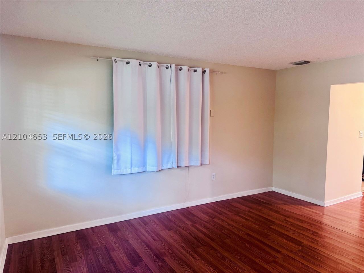 1530 17th Ave N - Photo 6 of 35