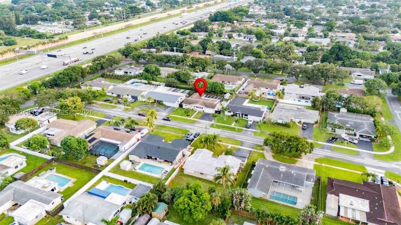 5250 Sw 4th Ct - Photo 2 of 50